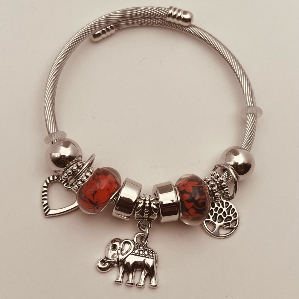 Stainless steel bracelet for women elegant design - Picture 1 of 5